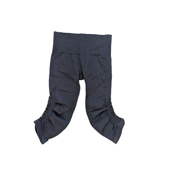 Lululemon Size 2 In The Flow Crop Leggings Heathered Black Activewear Pull On - Picture 1 of 10